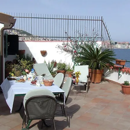 Terrazza Sul Mare * Napels